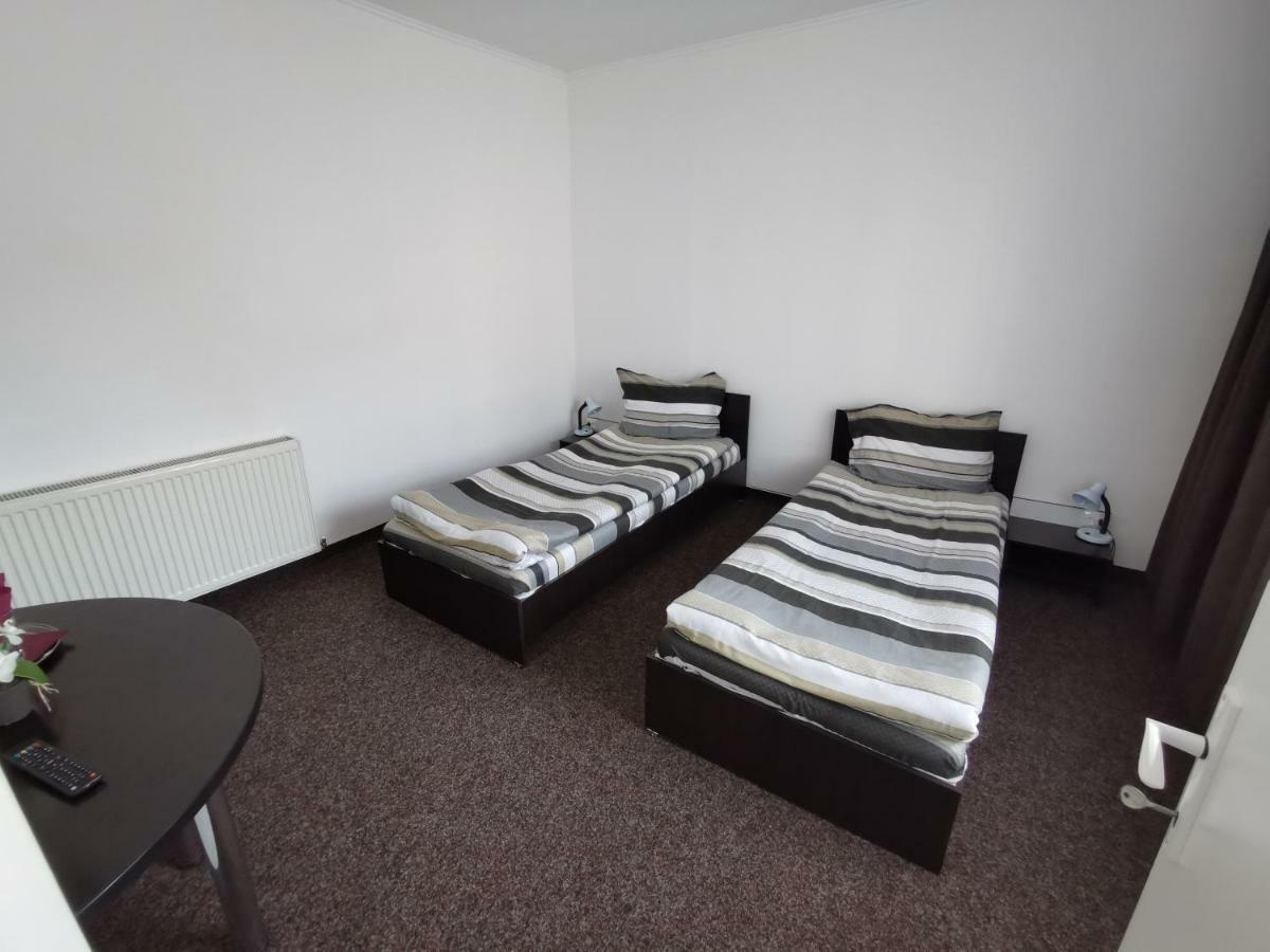 Pensiunea Stefan Bistriţa Habitación foto